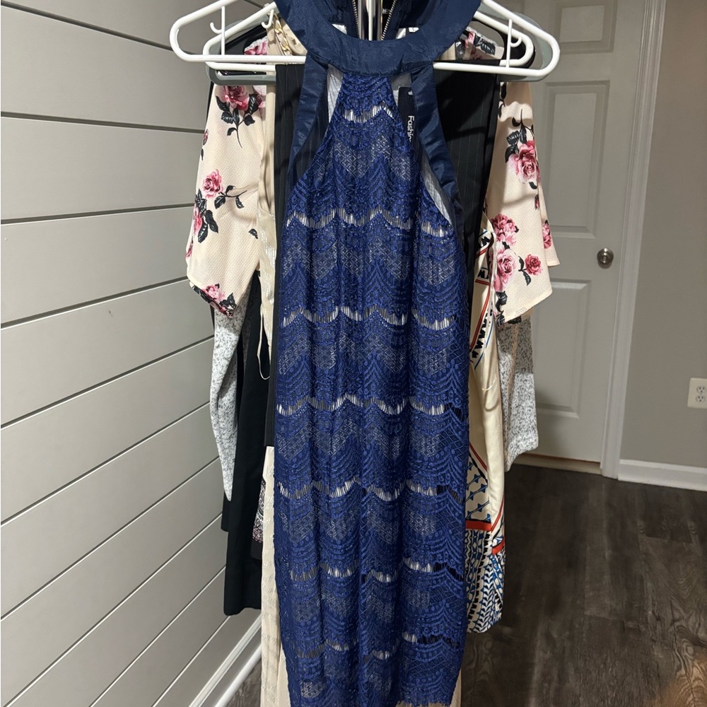 Elegant Blue Midi Dress